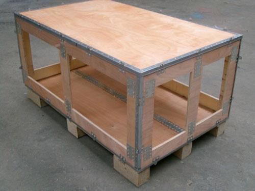 特(te)制(zhi)鋼帶箱(xiang)