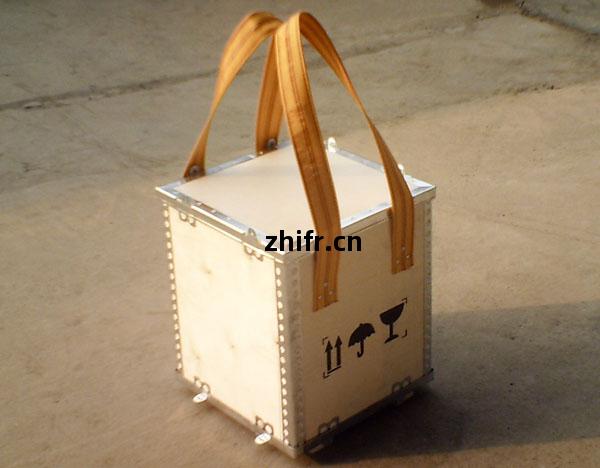 定(ding)制(zhi)木箱-鋼帶箱